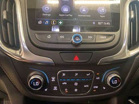 Used 2019 Chevrolet Equinox Premier FWD image 22
