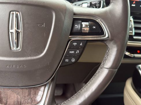 Used 2023 Lincoln Navigator L Reserve AWD/4WD image 16