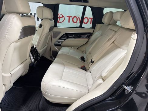 Used 2025 Land Rover Range Rover Autobiography AWD/4WD image 18