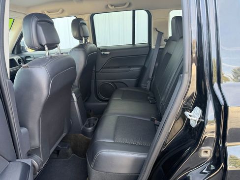Used 2016 Jeep Patriot Sport w/ Power Value Group AWD/4WD image 13