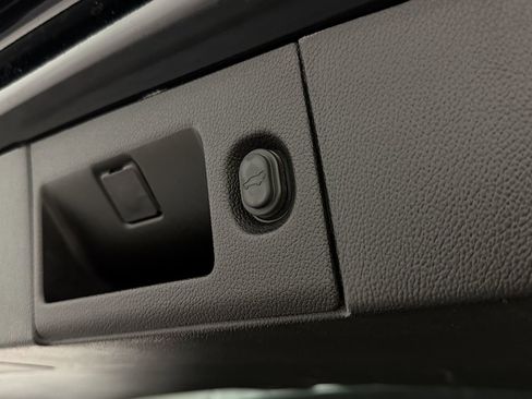 Used 2017 Chevrolet Tahoe LT image 40