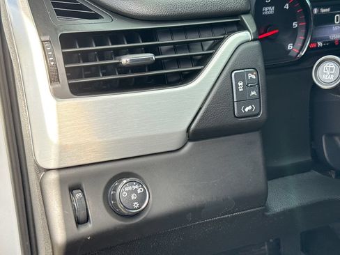 Used 2016 GMC Yukon SLE w/ Convenience Package RWD image 14