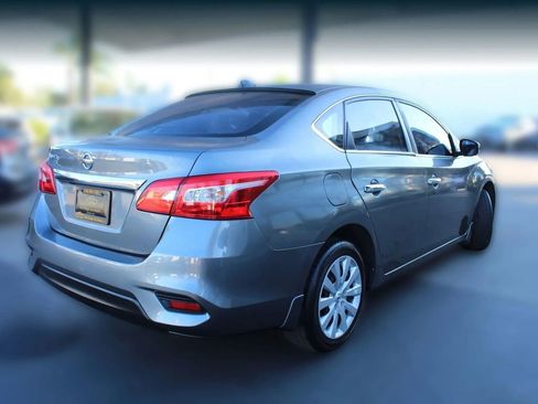 Used 2019 Nissan Sentra S image 5