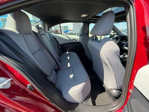Used 2025 Toyota Corolla SE w/ SE Premium Package image 24