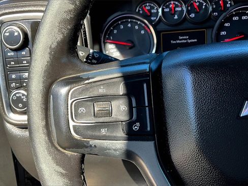 Certified 2019 Chevrolet Silverado 1500 RST image 11