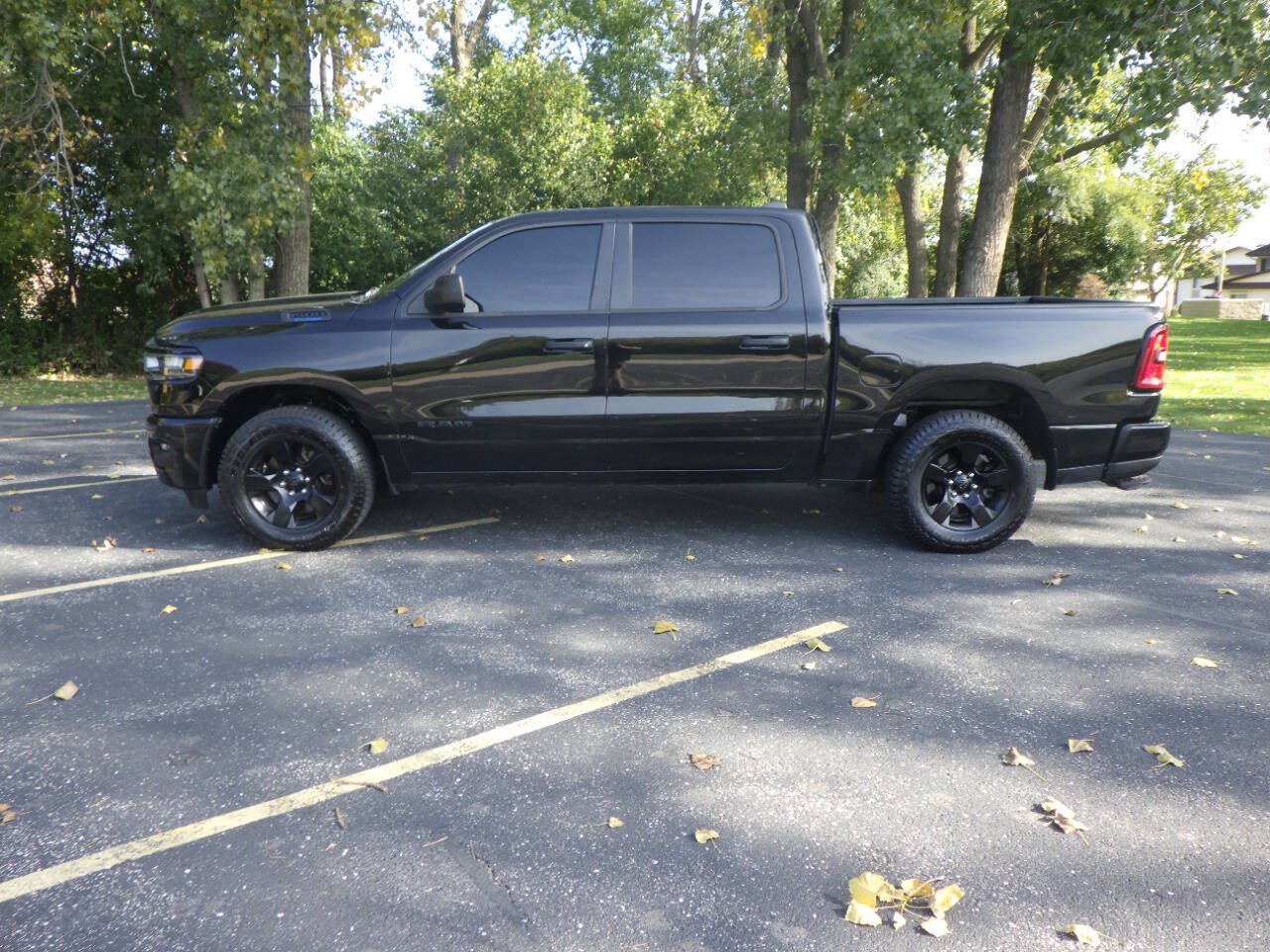 Used 2025 RAM 1500 Tradesman w/ Night Edition AWD/4WD image 2