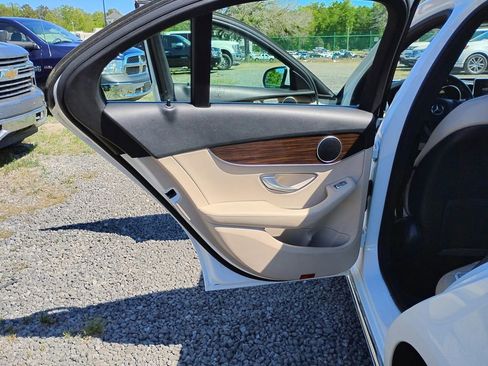 Used 2018 Mercedes-Benz C 300 Sedan image 29