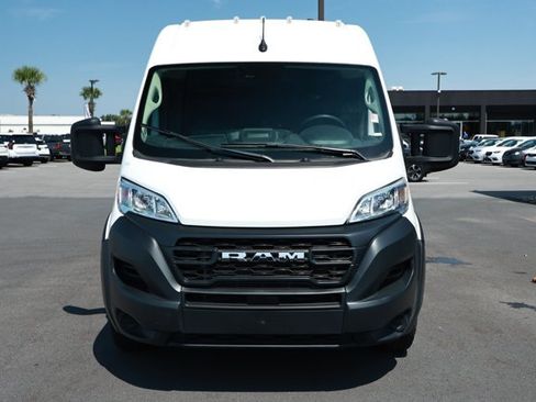 Used 2023 RAM ProMaster 2500 FWD image 2