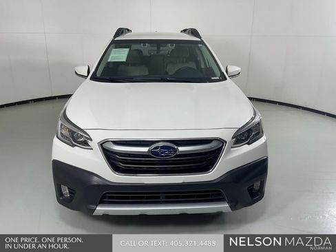 Used 2022 Subaru Outback Limited AWD/4WD image 2