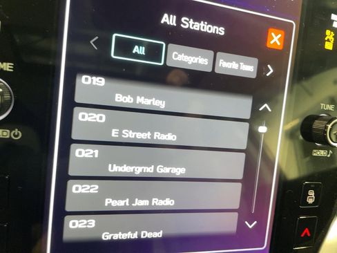 Used 2022 Subaru Outback Limited XT image 15