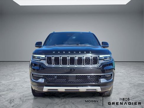 Used 2022 Jeep Wagoneer Series II w/ Rear Seat Video Group 1 image 3