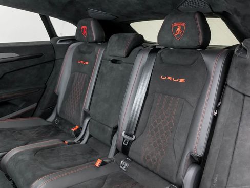 Used 2024 Lamborghini Urus Performante image 14