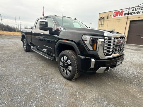 New 2025 GMC Sierra 2500 Denali w/ Denali Reserve Package image 11