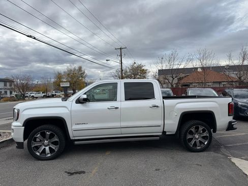 Used 2016 GMC Sierra 1500 Denali w/ Denali Ultimate Package image 8