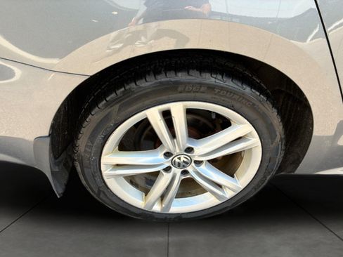 Used 2015 Volkswagen Passat TDI SE FWD image 8