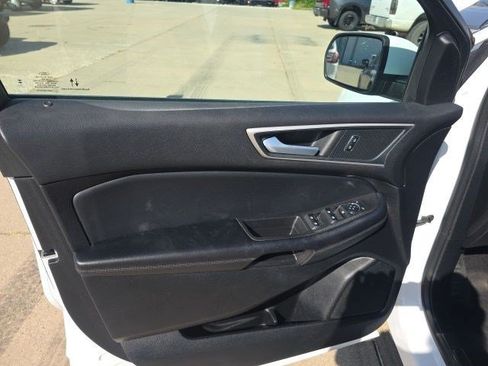 Used 2024 Ford Edge SEL AWD/4WD image 15