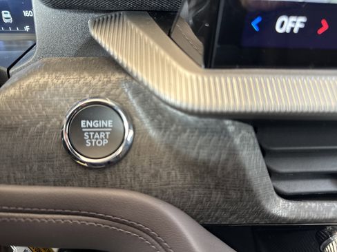 New 2026 Ford Explorer Platinum image 31