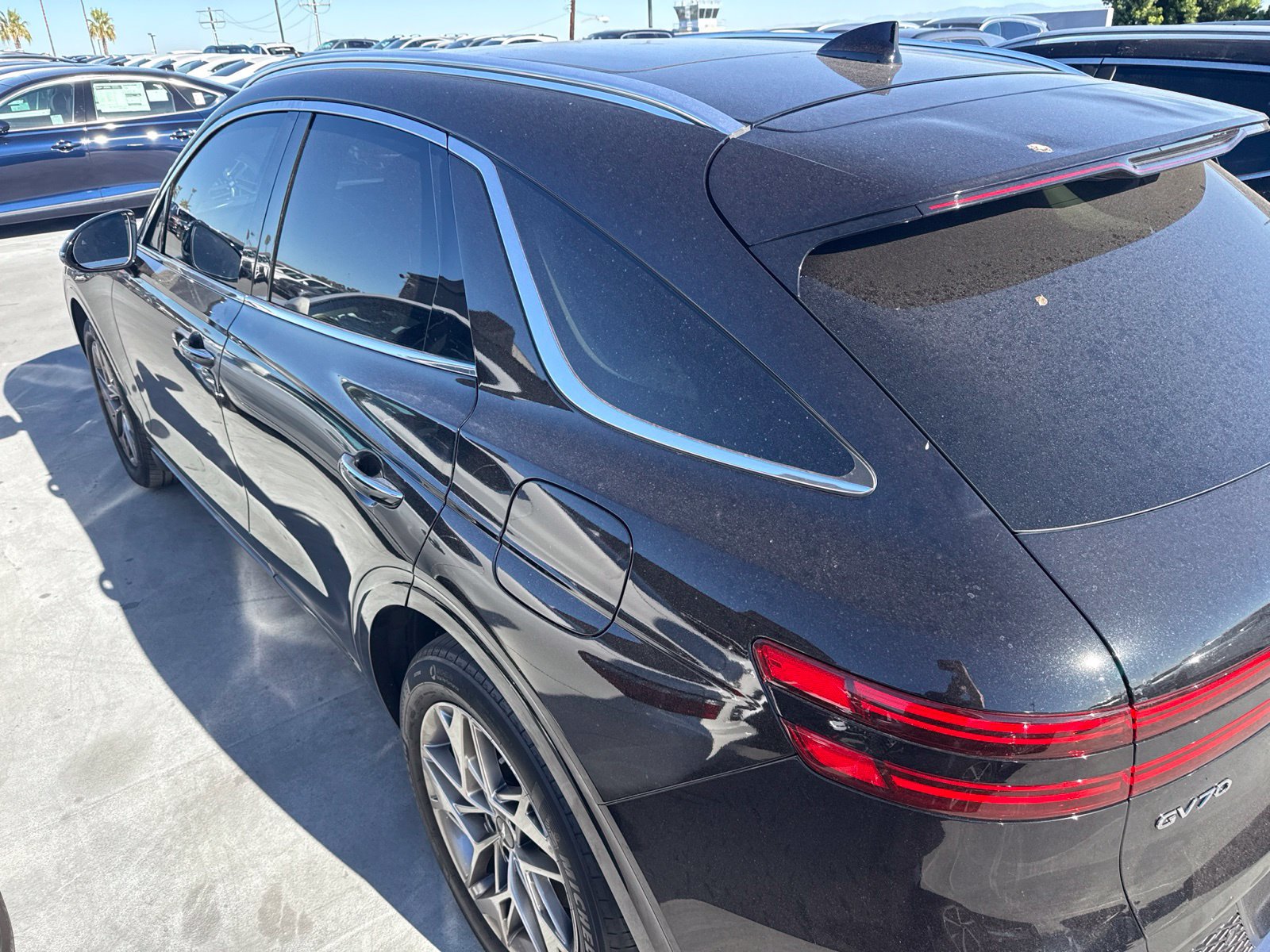 Used 2024 Genesis GV70 2.5T w/ Select Package AWD/4WD image 7