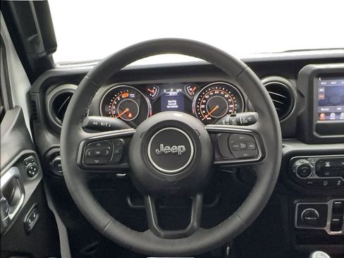 Used 2023 Jeep Wrangler Unlimited Sport AWD/4WD image 33