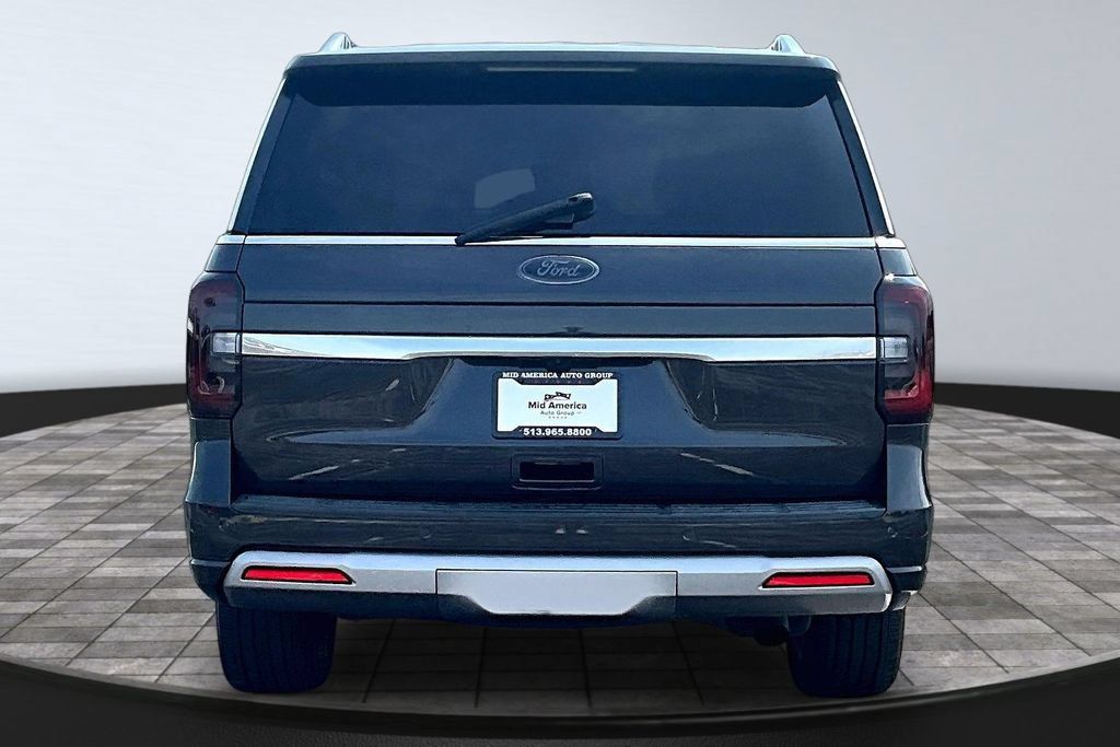 Used 2022 Ford Expedition Max Platinum AWD/4WD image 4