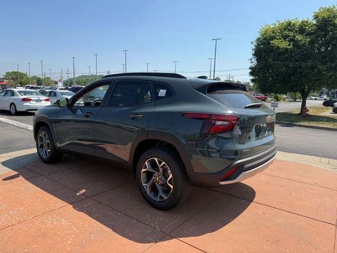 New 2026 Chevrolet Trax LT FWD image 5