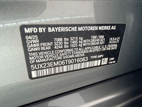 Used 2026 BMW X7 xDrive40i w/ M Sport Package AWD/4WD image 19