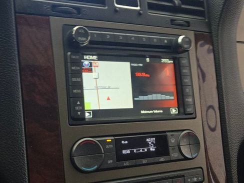 Used 2012 Lincoln Navigator 4WD image 29