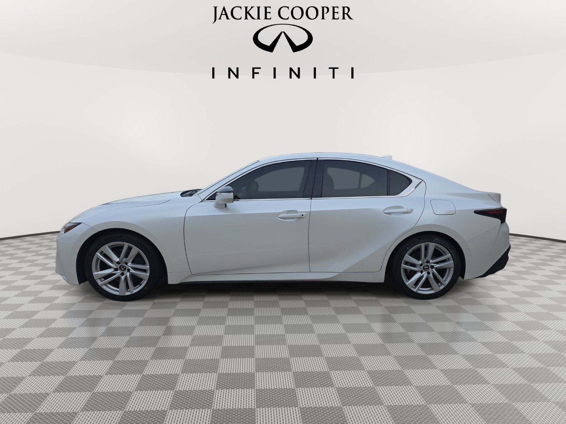 Used 2024 Lexus IS 300 w/ Comfort Package RWD image 8
