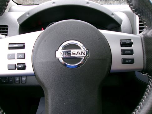 Used 2020 Nissan Frontier PRO-4X w/ Pro-4x Utility Package image 20