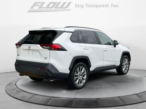 Used 2019 Toyota RAV4 XLE Premium w/ Advanced Technology Package AWD/4WD image 9
