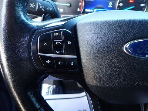 Used 2020 Ford Explorer XLT w/ Equipment Group 202A image 17
