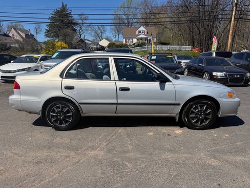 Used 2002 Toyota Corolla LE image 7