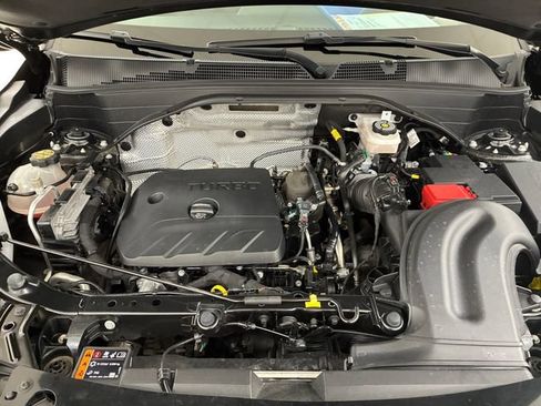Certified 2024 Chevrolet TrailBlazer RS w/ Convenience Package AWD/4WD image 11