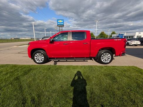 Used 2023 Chevrolet Silverado 1500 Custom AWD/4WD image 11