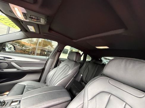 Used 2019 BMW X6 xDrive50i w/ M Sport Package AWD/4WD image 14