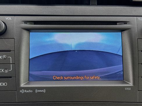 Used 2012 Toyota Prius Three image 23