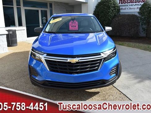 Used 2024 Chevrolet Equinox LS w/ LS Convenience Package image 4