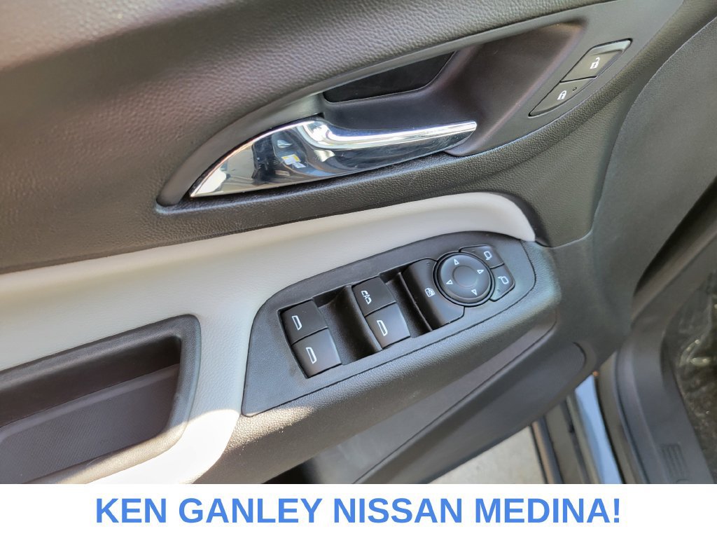 Used 2020 Chevrolet Equinox LS FWD image 35