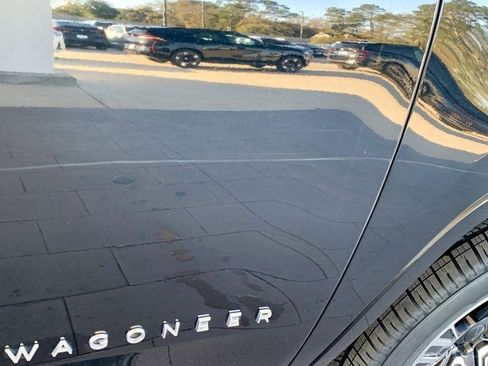 Used 2024 Jeep Wagoneer Series II w/ Flexible Seating Group image 53