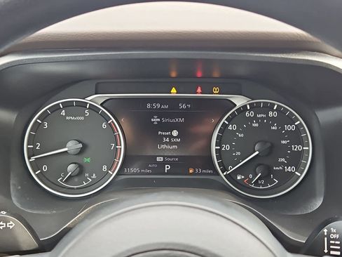 Used 2023 Nissan Rogue S image 31