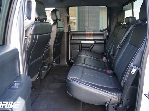 Used 2020 Ford F150 Lariat image 33