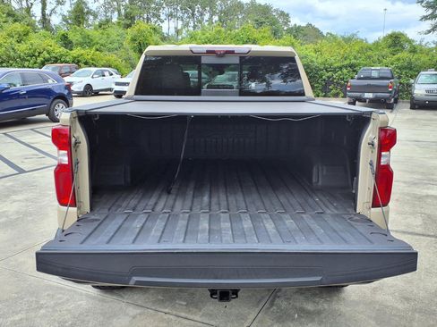 Used 2022 Chevrolet Silverado 1500 ZR2 w/ Technology Package AWD/4WD image 18
