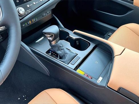 New 2025 Lexus ES 350 w/ Premium Package image 8