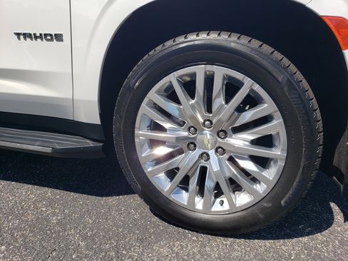 Used 2023 Chevrolet Tahoe LT w/ LT Signature Plus Package RWD image 37