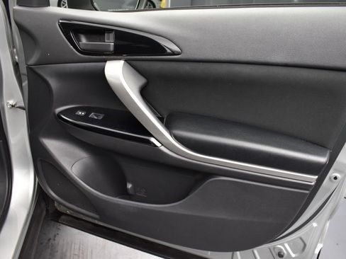 Used 2023 Mitsubishi Eclipse Cross LE AWD/4WD image 15