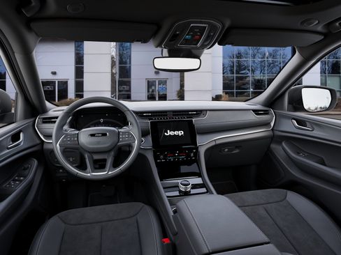 New 2025 Jeep Grand Cherokee Altitude AWD/4WD image 14