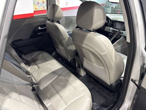 Used 2019 Kia Niro EX Premium w/ Sunroof Package FWD image 96