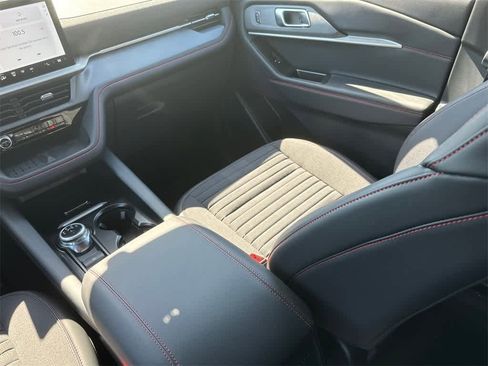 New 2025 Ford Explorer ST-Line w/ Premium Package image 23
