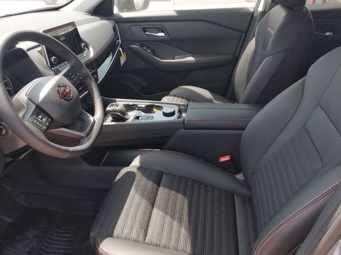 New 2026 Nissan Rogue SV AWD/4WD image 16