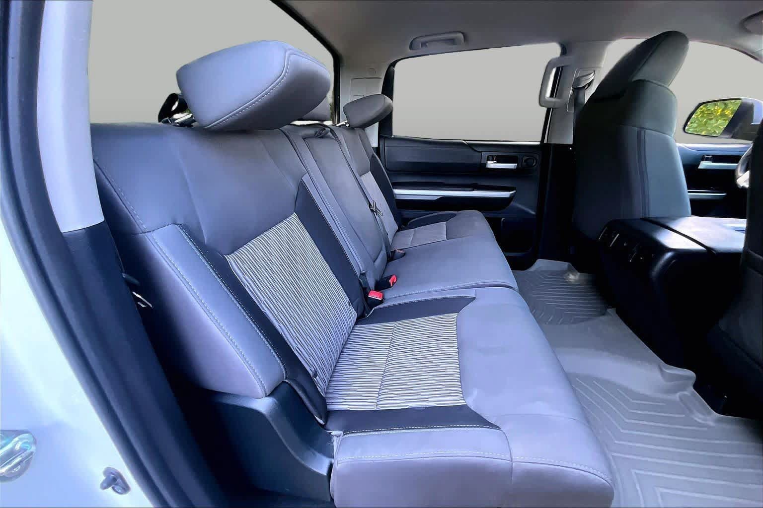 Used 2015 Toyota Tundra SR5 w/ TRD Off Road Package AWD/4WD image 17